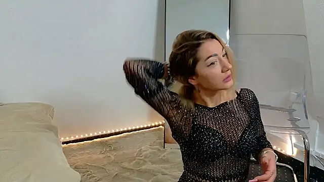 Ammelia  online show from 11-03-25, 06:36