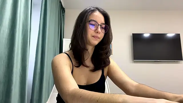 Allisgree online show from 12-14-25, 07:58