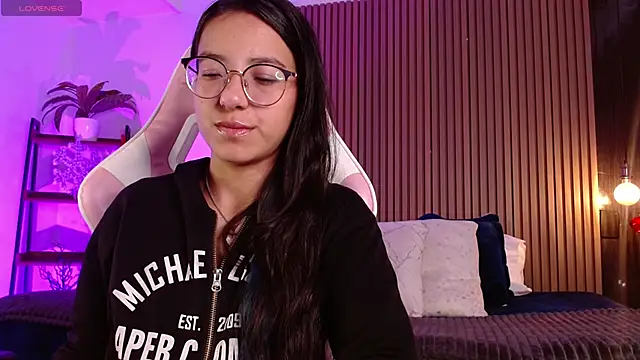 Skay bluee online show from 12-02-25, 02:12