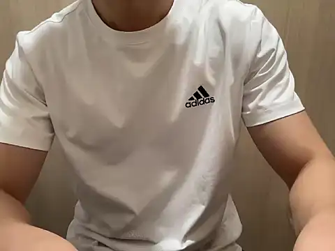 Snapshot of dudeseven chatting on 05-19-26, 07:26 dudeseven online show from 05-19-26, 07:26