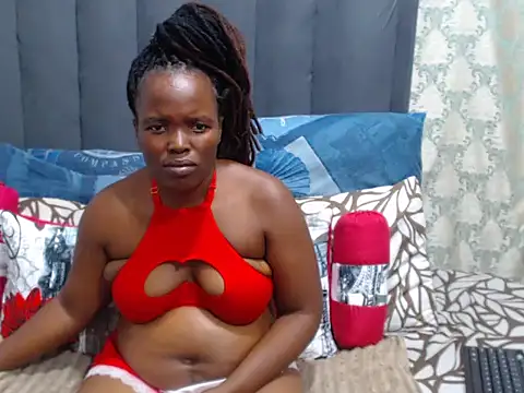 Snapshot of SwaziBeauty chatting on 02-13-26, 05:09 SwaziBeauty online show from 02-13-26, 05:09