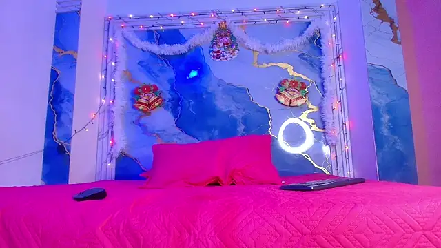 Snapshot of Girls_from_medellin chatting on 12-02-25, 03:12 Girls from medellin online show from 12-02-25, 03:12