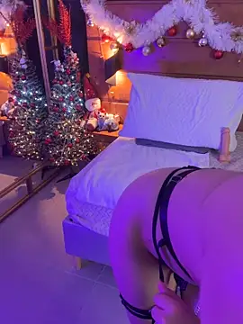 milena kiitty online show from 12-15-25, 01:26