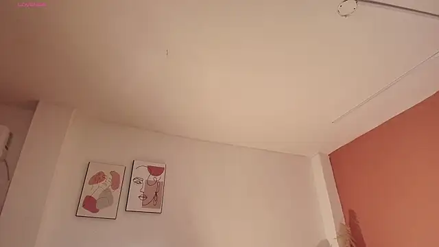 Snapshot of Ebonyswet_ chatting on 12-20-25, 07:43 Ebonyswet online show from 12-20-25, 07:43