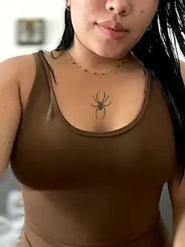 Snapshot of Vickybon chatting on 11-12-25, 07:35 Vickybon online show from 11-12-25, 07:35