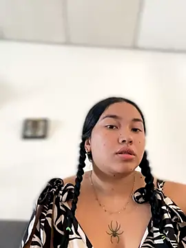 Snapshot of Vickybon chatting on 11-29-25, 01:25 Vickybon online show from 11-29-25, 01:25