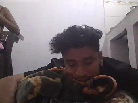 Snapshot of chocolate_girl_01 chatting on 10-31-25, 10:27 chocolate girl 01 online show from 10-31-25, 10:27