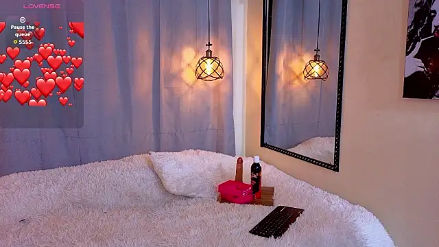 Flor Gil online show from 02-18-26, 02:51