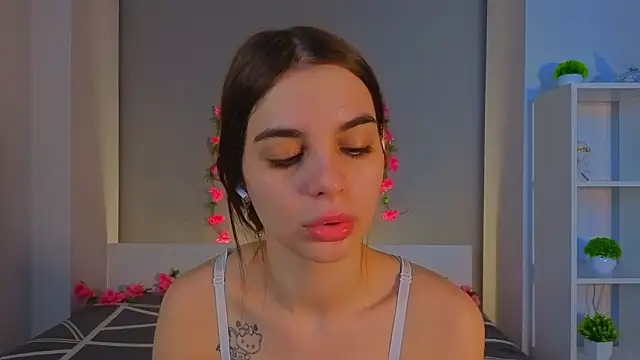 LauraHansil online show from 02-10-26, 06:06