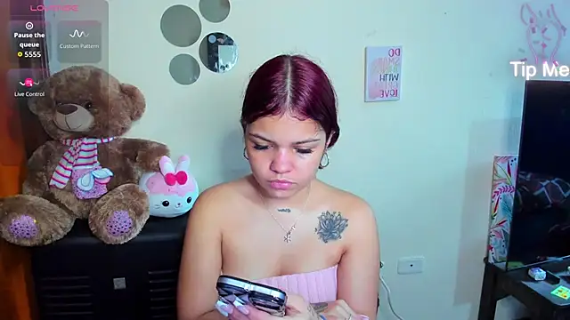 Emma boo online show from 02-23-26, 02:25