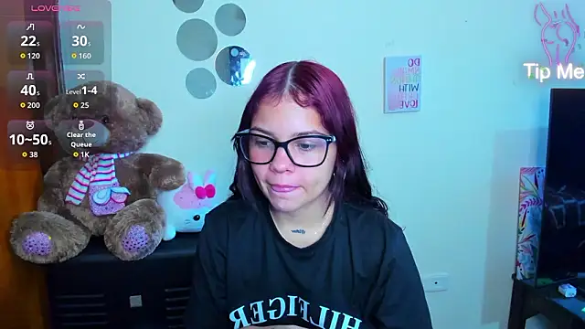 Emma boo online show from 02-26-26, 04:17