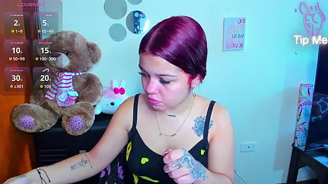 Emma boo online show from 03-24-26, 02:55