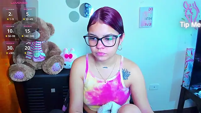 Emma boo online show from 03-29-26, 02:39