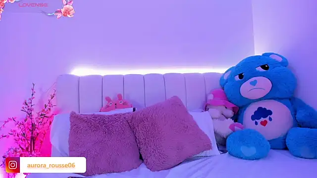 aurora rousse online show from 03-29-26, 03:28