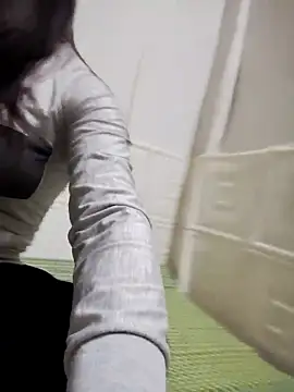 chu-bibo online show from 11-20-25, 04:07