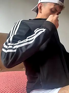 Snapshot of Eljorshx0706 chatting on 12-01-25, 05:07 Eljorshx0706 online show from 12-01-25, 05:07