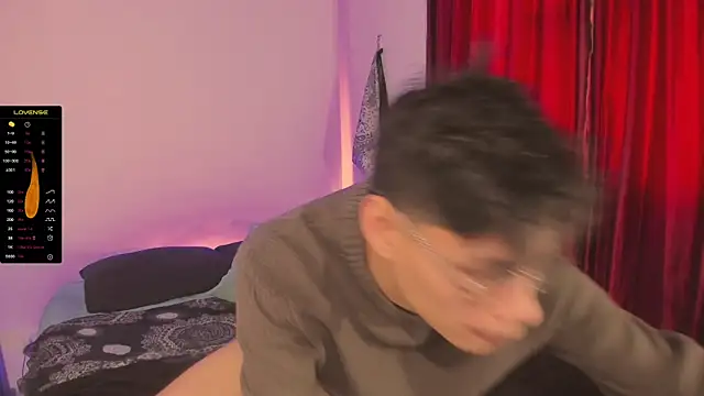 Snapshot of estmonnn chatting on 11-14-25, 09:24 estmonnn online show from 11-14-25, 09:24