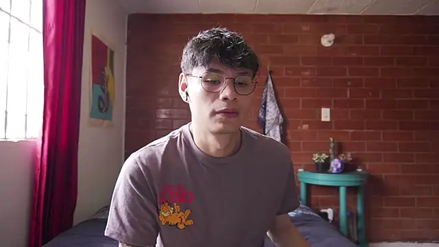 estmonnn online show from 01-10-26, 03:47