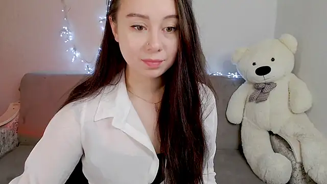 Snapshot of WOWalina chatting on 10-30-25, 01:51 WOWalina online show from 10-30-25, 01:51