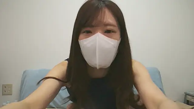 Snapshot of Minami_jjjj chatting on 05-19-26, 01:11 Minami jjjj online show from 05-19-26, 01:11