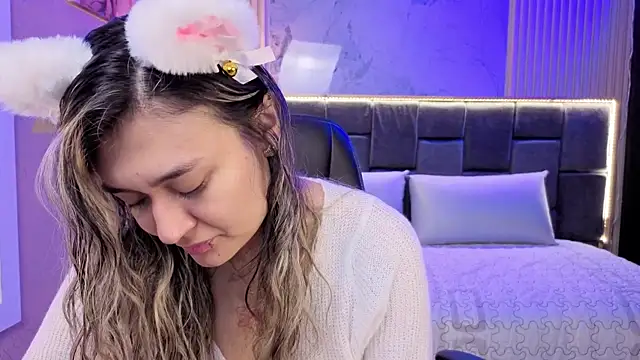 Im-Lola online show from 11-12-25, 08:41