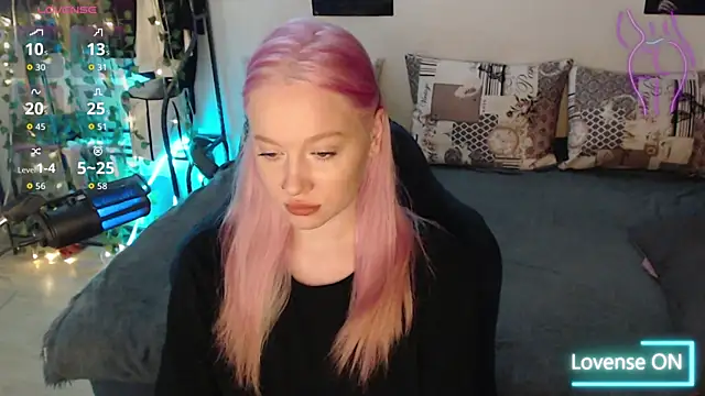 Snapshot of lisa_alen chatting on 11-02-25, 01:30 lisa alen online show from 11-02-25, 01:30