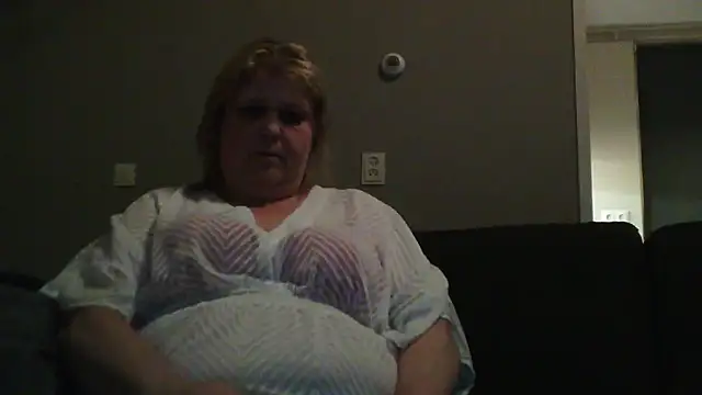 Snapshot of Sylviastar46 chatting on 02-04-26, 09:09 Sylviastar46 online show from 02-04-26, 09:09