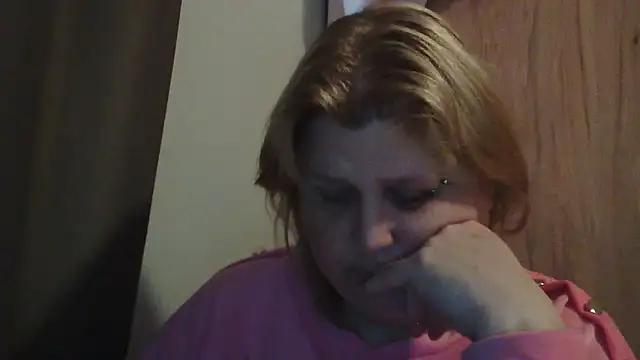 Snapshot of Sylviastar46 chatting on 02-17-26, 11:50 Sylviastar46 online show from 02-17-26, 11:50