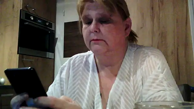Snapshot of Sylviastar46 chatting on 03-21-26, 08:45 Sylviastar46 online show from 03-21-26, 08:45