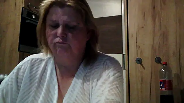 Snapshot of Sylviastar46 chatting on 03-22-26, 08:56 Sylviastar46 online show from 03-22-26, 08:56