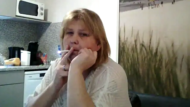 Snapshot of Sylviastar46 chatting on 03-30-26, 06:03 Sylviastar46 online show from 03-30-26, 06:03