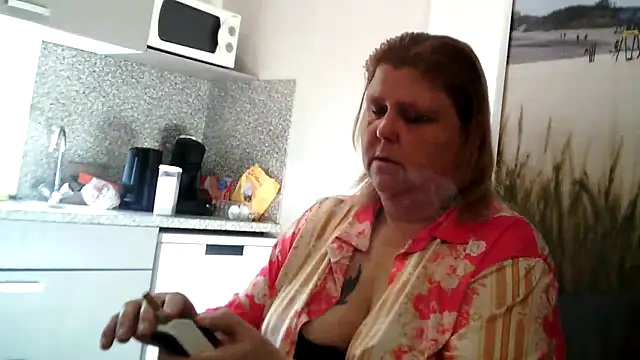 Snapshot of Sylviastar46 chatting on 03-31-26, 07:42 Sylviastar46 online show from 03-31-26, 07:42