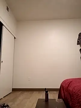 Snapshot of Karebearz1 chatting on 11-14-25, 10:36 Karebearz1 online show from 11-14-25, 10:36