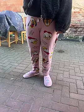 Teeny-Slut18 online show from 04-30-26, 06:53