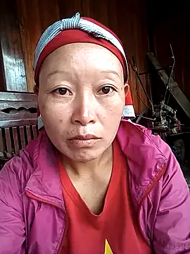 Snapshot of cute-kiss chatting on 10-30-25, 02:46 cute-kiss online show from 10-30-25, 02:46