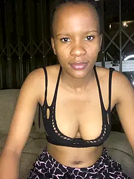 Maahlerh123 online show from 10-29-25, 08:54