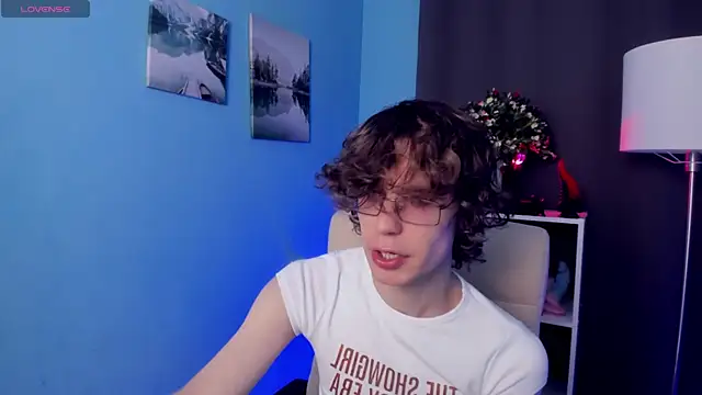 LeoBensyten online show from 11-16-25, 04:45