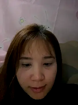 Snapshot of suryy001 chatting on 10-31-25, 03:29 suryy001 online show from 10-31-25, 03:29