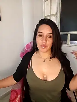 Snapshot of alanna_sweett00 chatting on 11-07-25, 05:57 alanna sweett00 online show from 11-07-25, 05:57