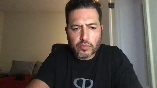 ezrah23 online show from 11-13-25, 06:40