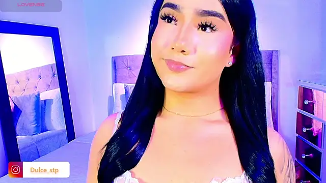 Snapshot of Vale_prado chatting on 02-27-26, 07:58 Vale prado online show from 02-27-26, 07:58