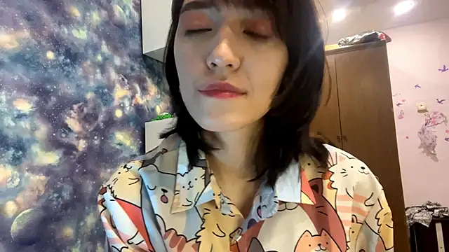 Snapshot of Lala_Lush chatting on 10-29-25, 04:20 Lala Lush online show from 10-29-25, 04:20