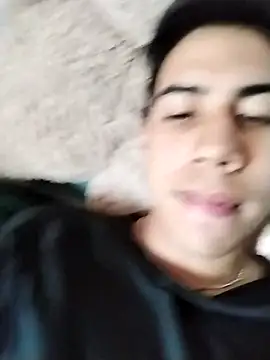 Snapshot of Fede26Zonasur chatting on 10-30-25, 11:11 Fede26Zonasur online show from 10-30-25, 11:11