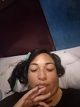 Snapshot of Reina_rouse chatting on 11-06-25, 06:09 Reina rouse online show from 11-06-25, 06:09