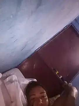 Snapshot of Reina_rouse chatting on 11-11-25, 05:57 Reina rouse online show from 11-11-25, 05:57