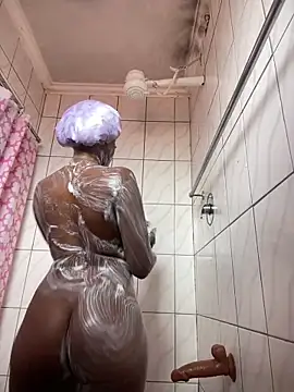 SP1CY MOMMY online show from 12-22-25, 10:45