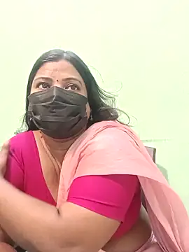 Snapshot of tamil_Nithya_J chatting on 04-20-26, 10:18 tamil Nithya J online show from 04-20-26, 10:18