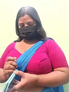 Snapshot of tamil_Nithya_J chatting on 05-09-26, 05:07 tamil Nithya J online show from 05-09-26, 05:07
