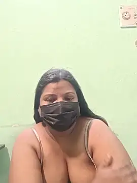 Snapshot of tamil_Nithya_J chatting on 05-28-26, 07:11 tamil Nithya J online show from 05-28-26, 07:11