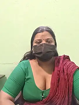 Snapshot of tamil_Nithya_J chatting on 07-05-26, 02:35 tamil Nithya J online show from 07-05-26, 02:35